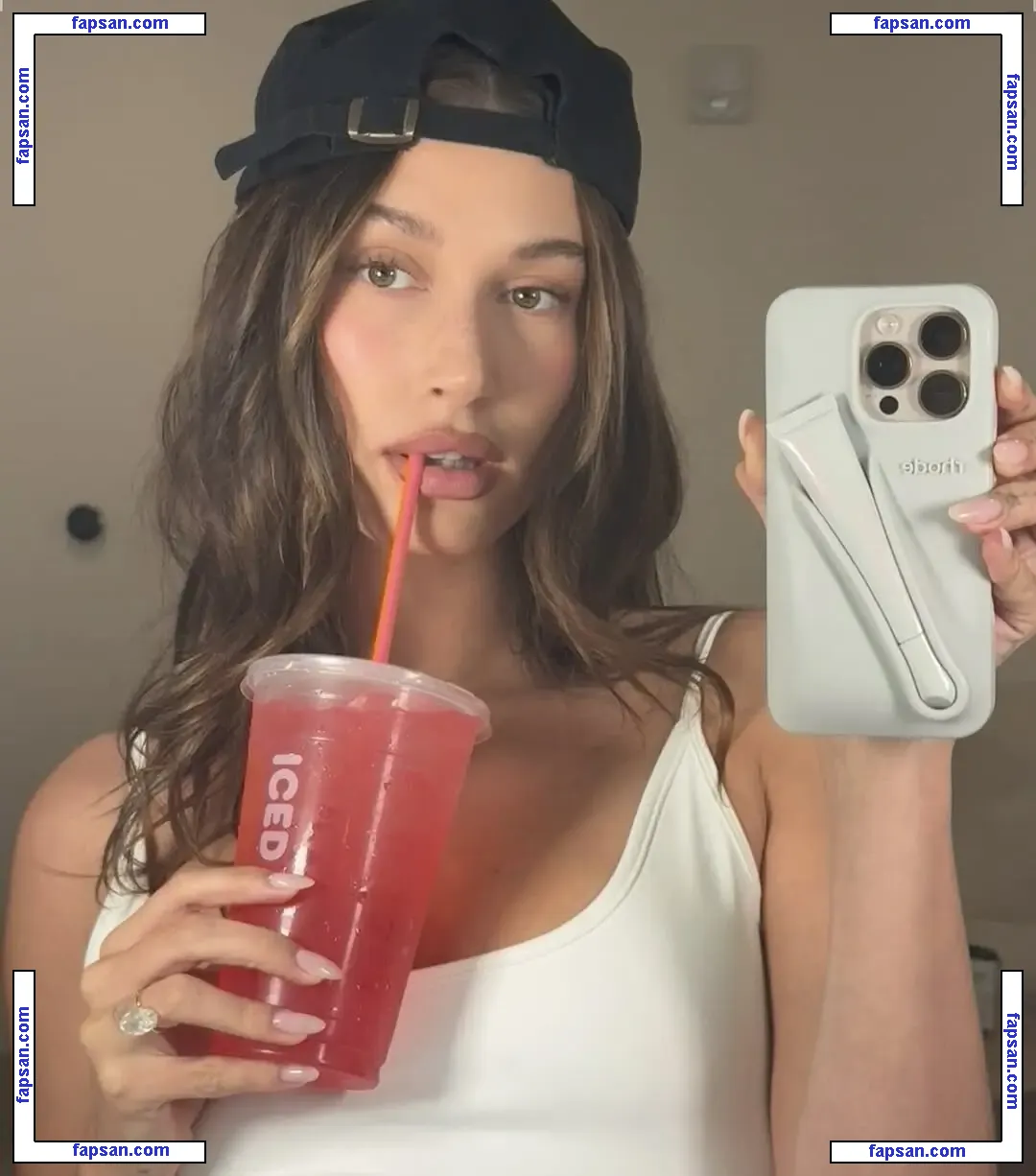 Hailey Baldwin nude photo #3861 from OnlyFans