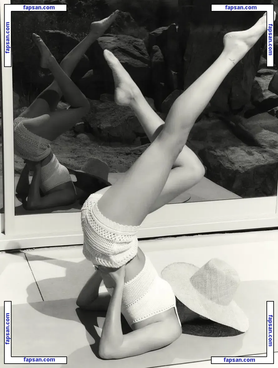 Hailey Baldwin nude photo #3862 from OnlyFans