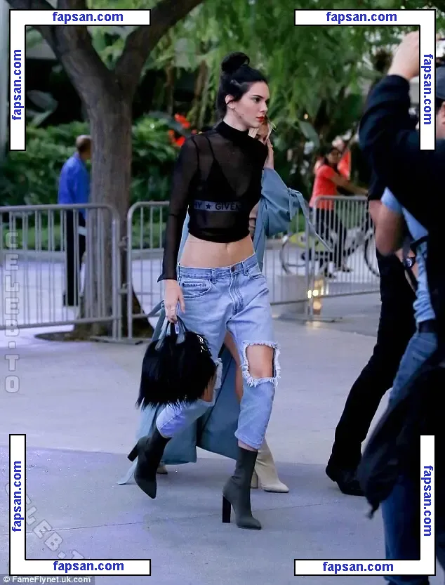 Hailey Bieber голая фото #0607 с Онлифанс