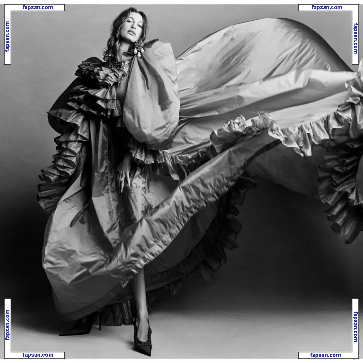 Hailey Bieber голая фото #0632 с Онлифанс