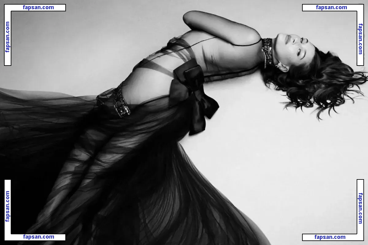 Hailey Bieber голая фото #0641 с Онлифанс