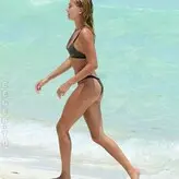 Hailey Bieber голая #0610