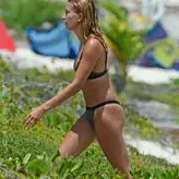 Hailey Bieber голая #0621