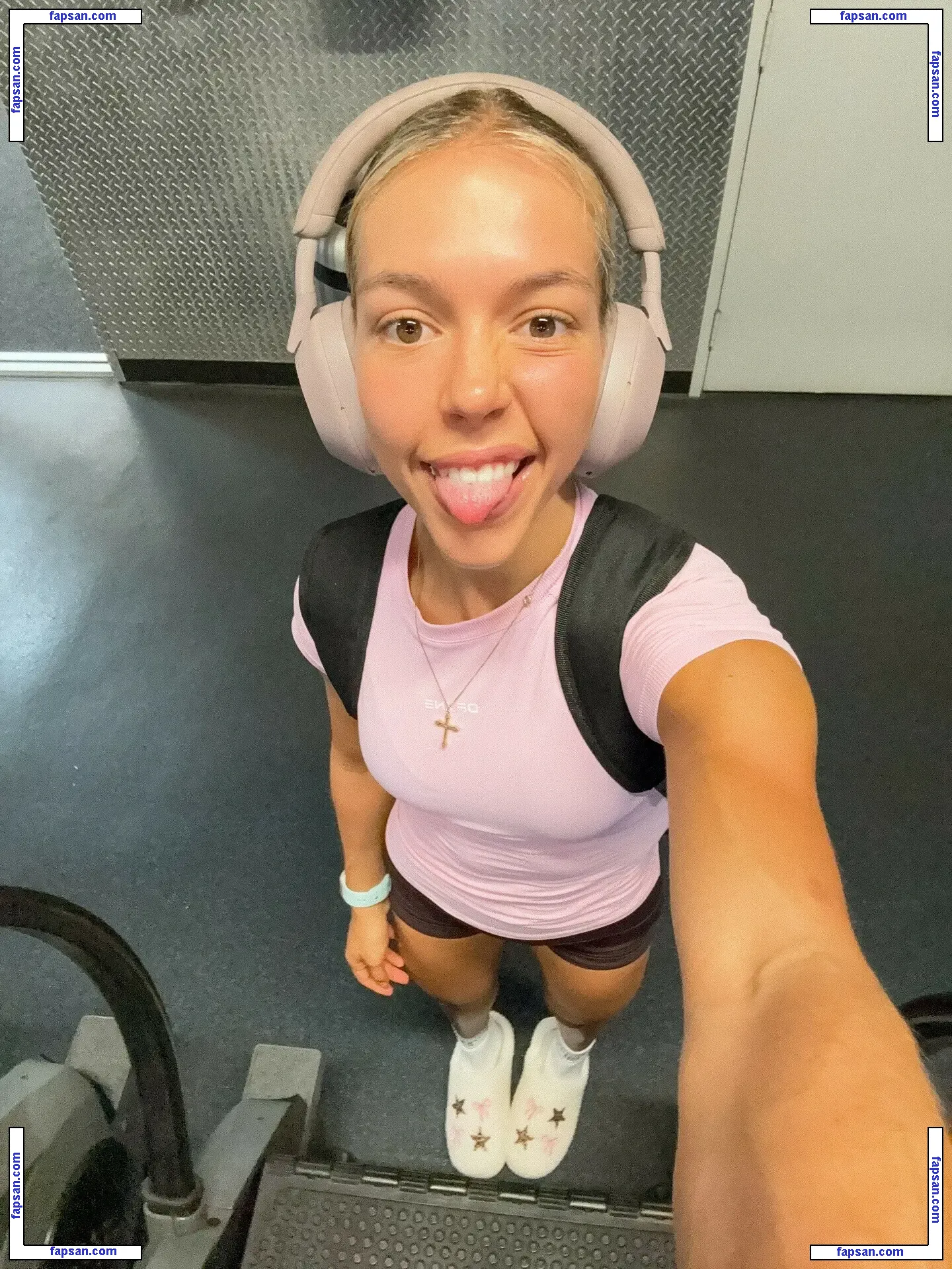 Hailey Fernandes nude photo #0009 from OnlyFans