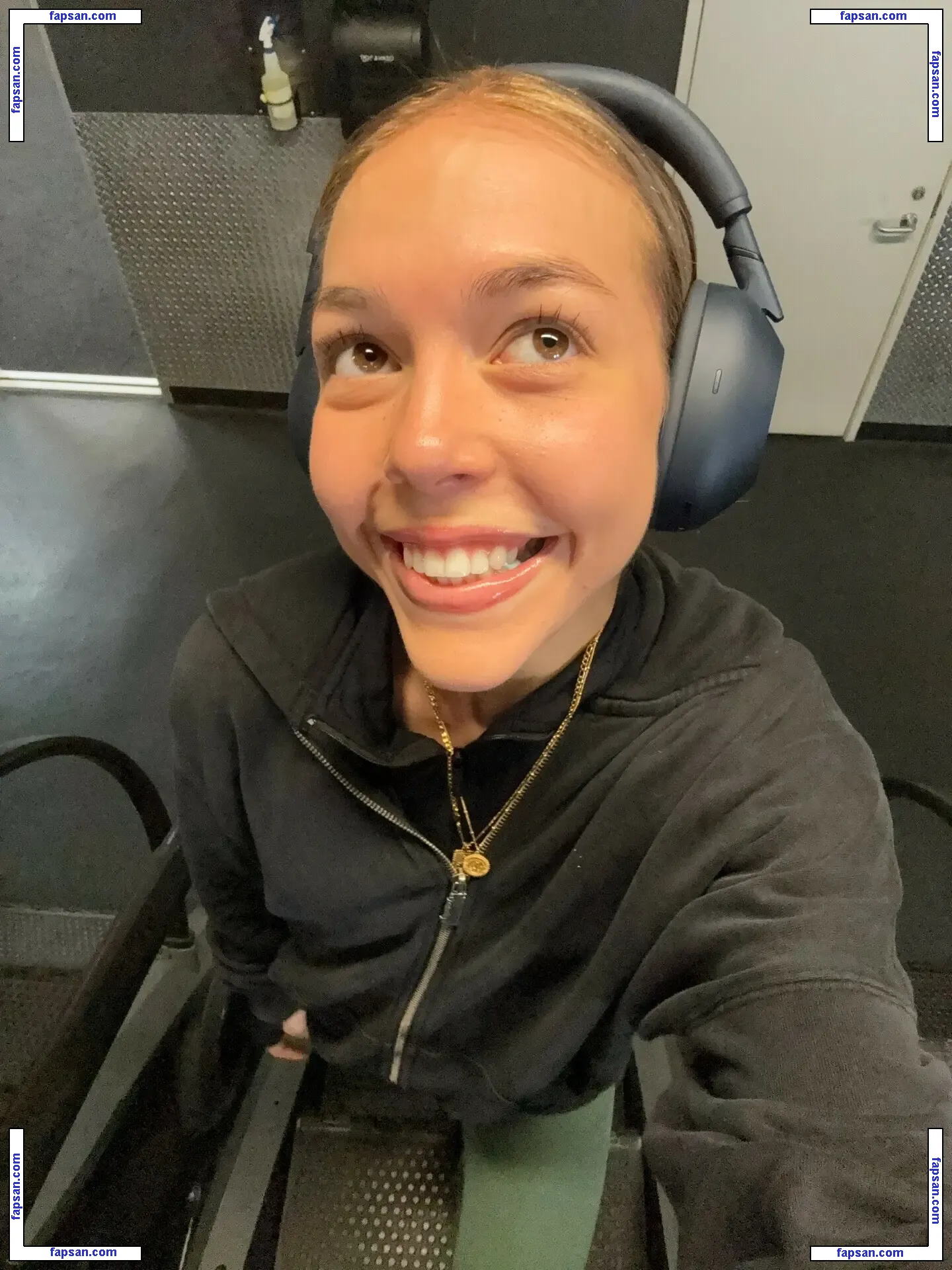 Hailey Fernandes nude photo #0016 from OnlyFans