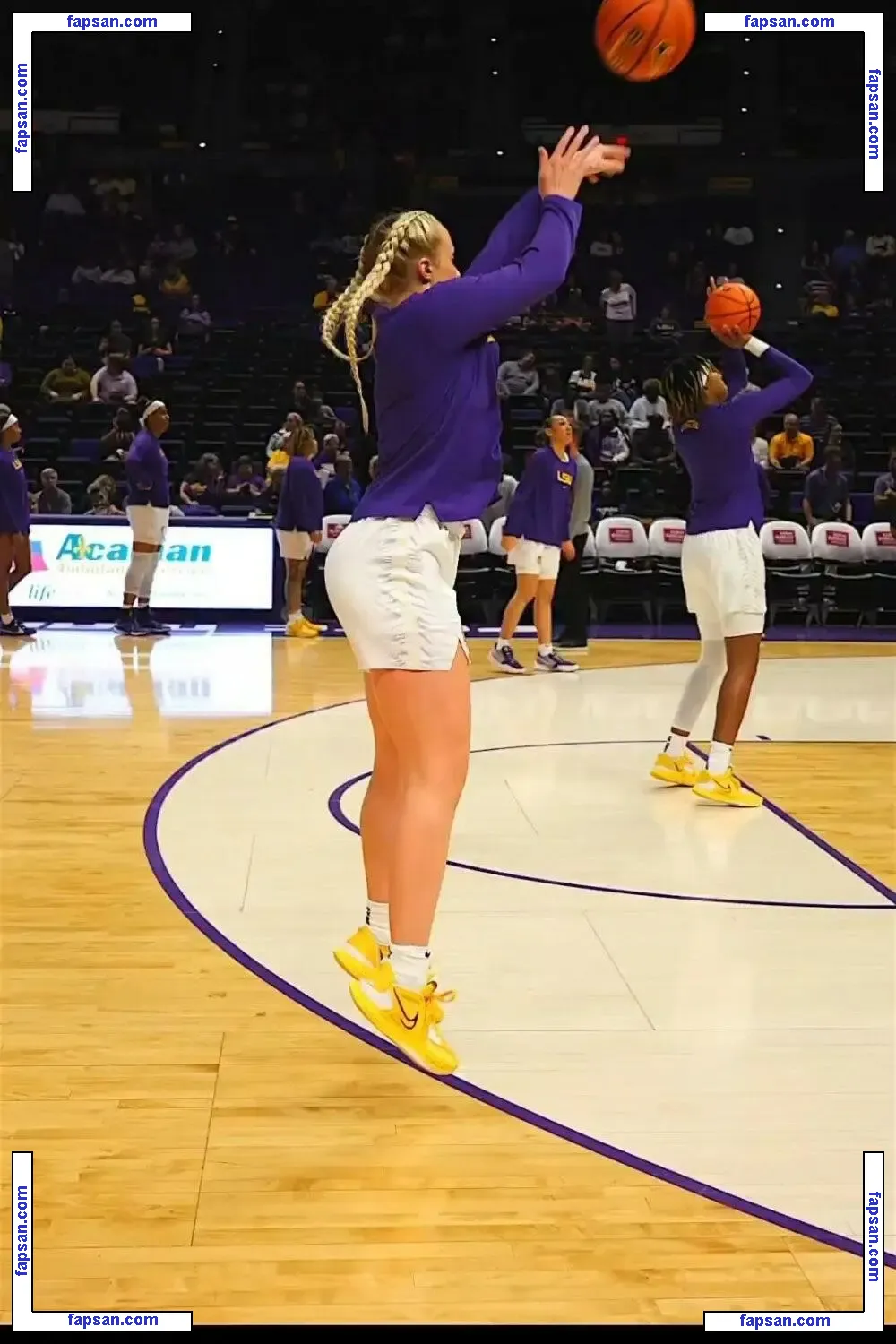 Hailey Van Lith голая фото #0021 с Онлифанс