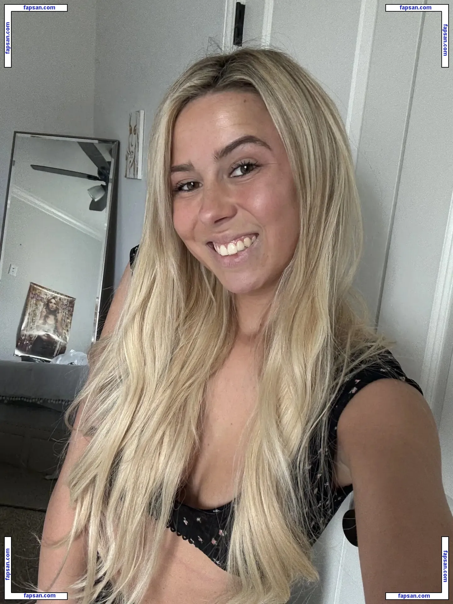 Hailey Welch (Hawk Tuhh Girl nude photo #0027 from OnlyFans