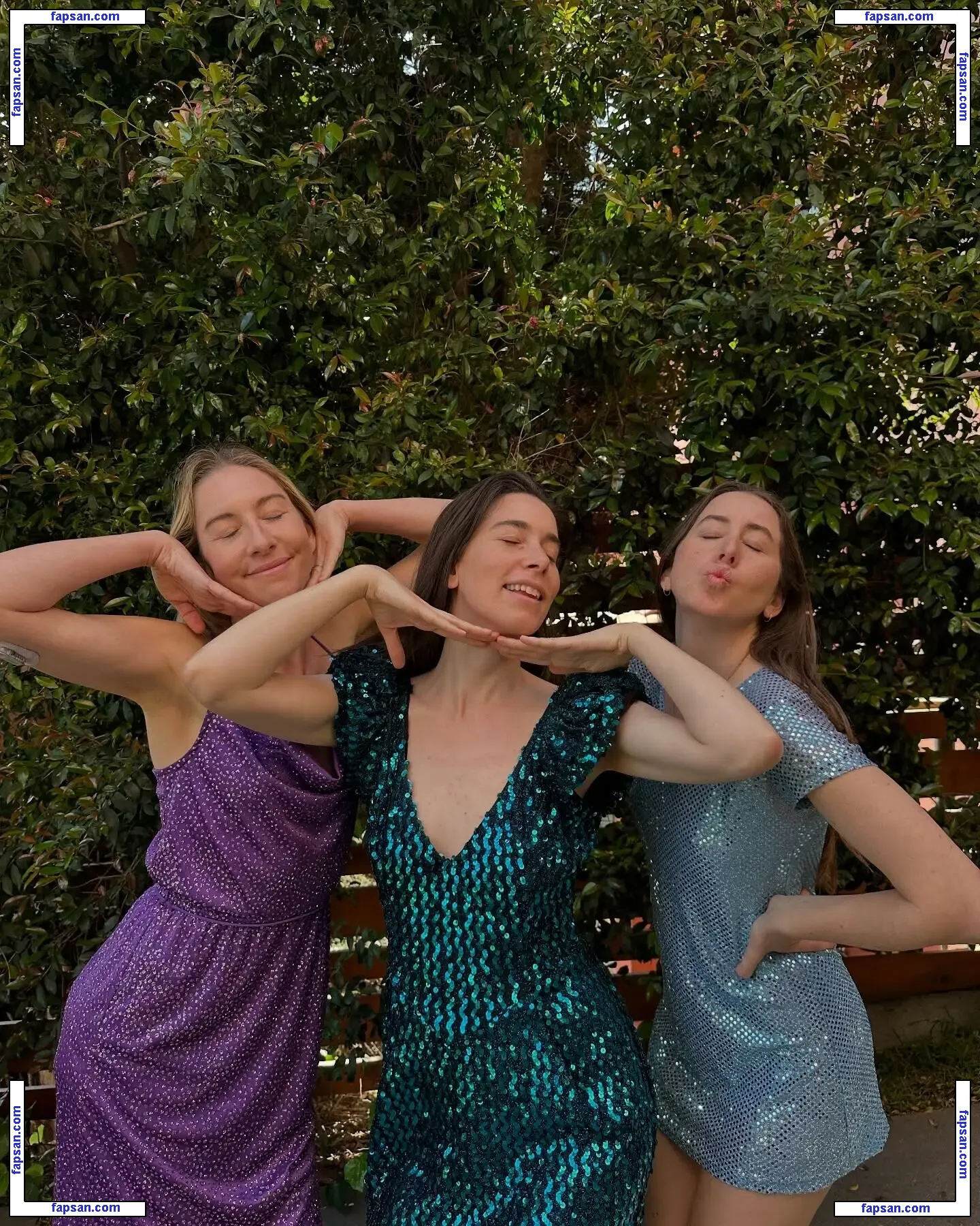 Haim Sisters nude photo #0093 from OnlyFans