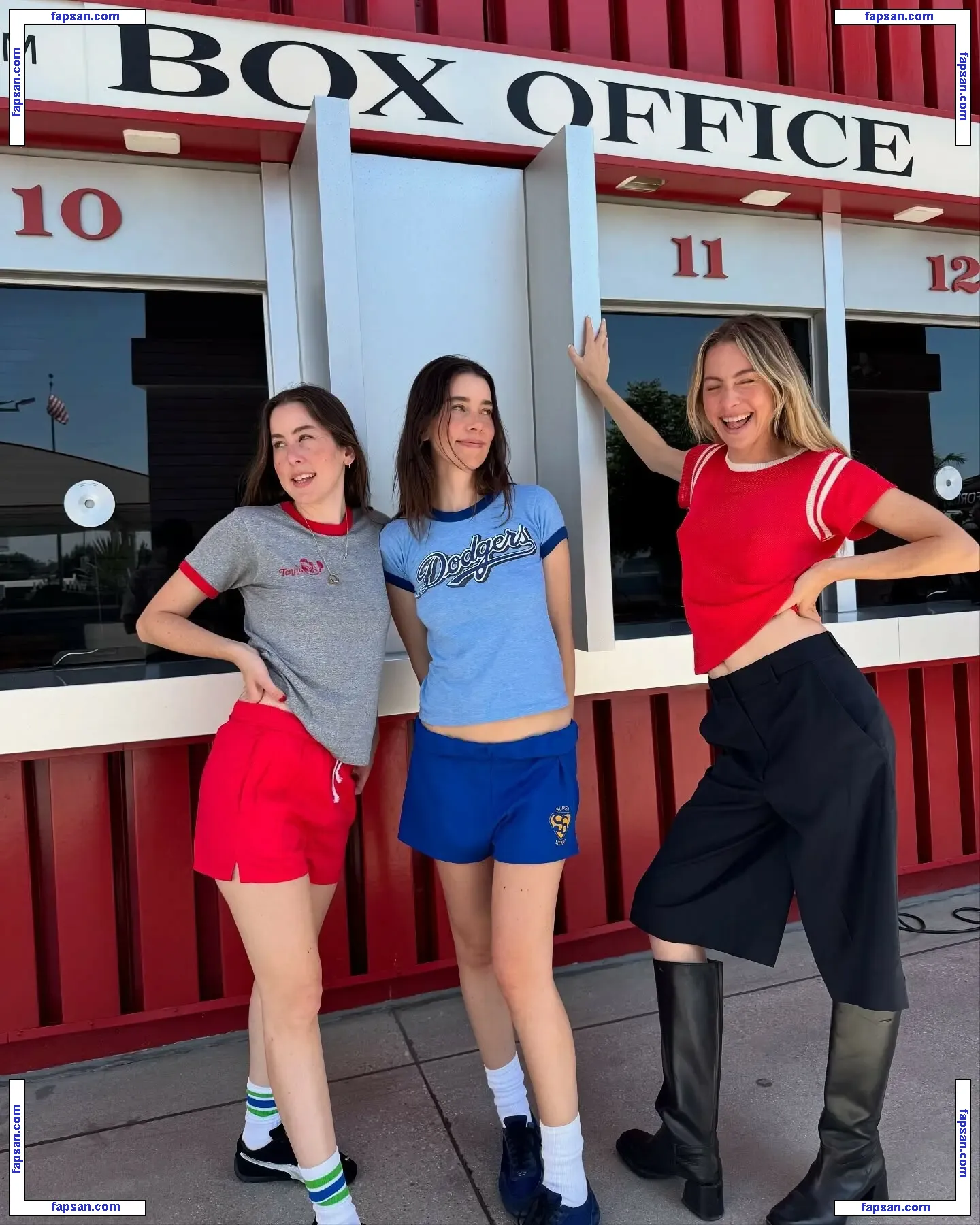 Haim Sisters nude photo #0098 from OnlyFans