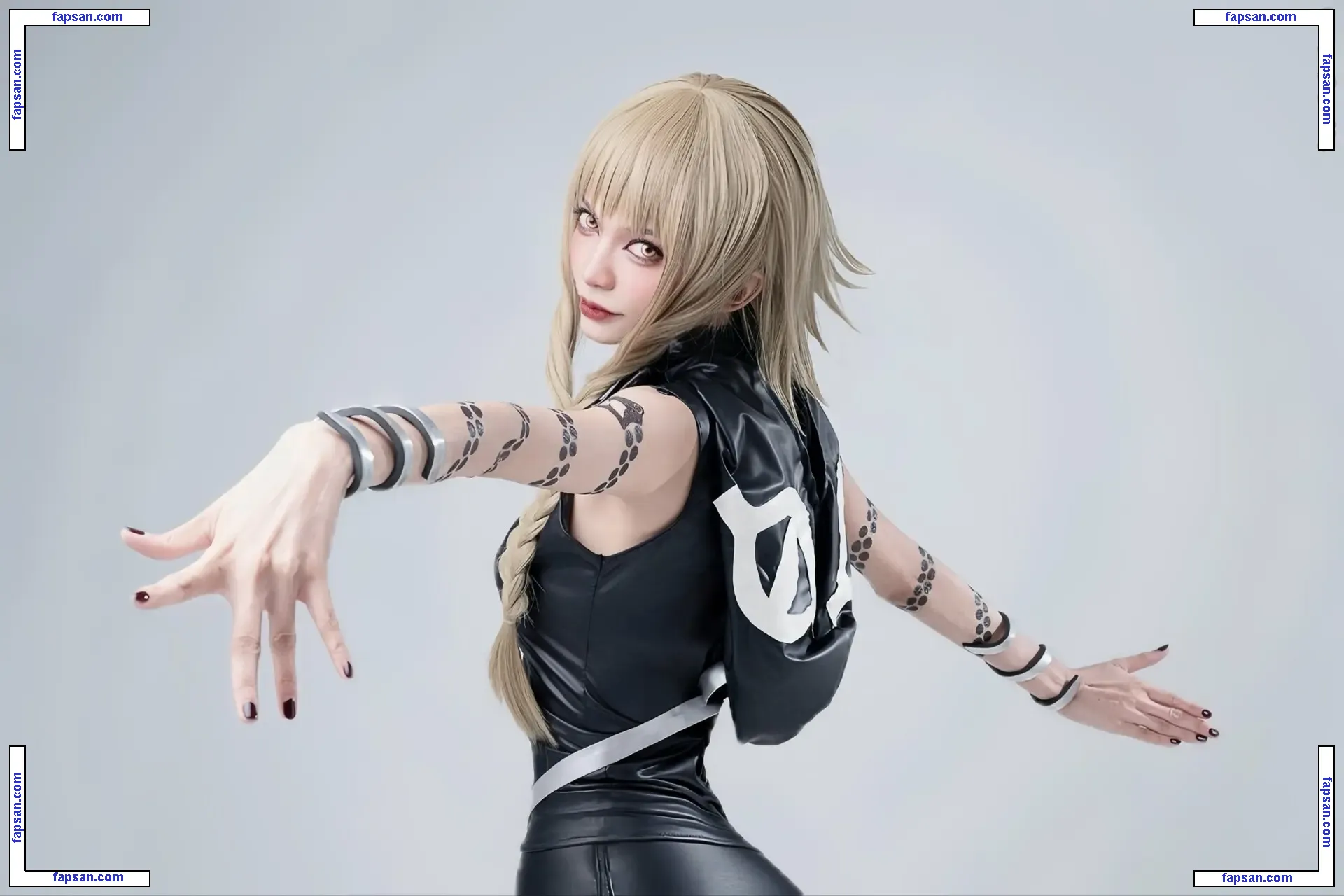 Hakune_cos голая фото #0019 с Онлифанс