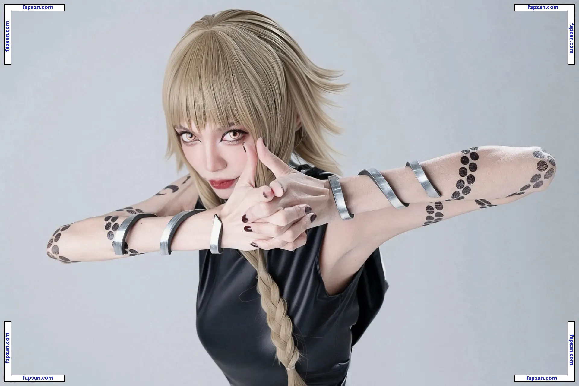 Hakune_cos голая фото #0020 с Онлифанс