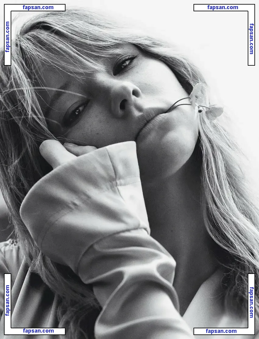 Haley Bennett nude photo #0272 from OnlyFans