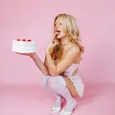 Haley Robinson голая #0032