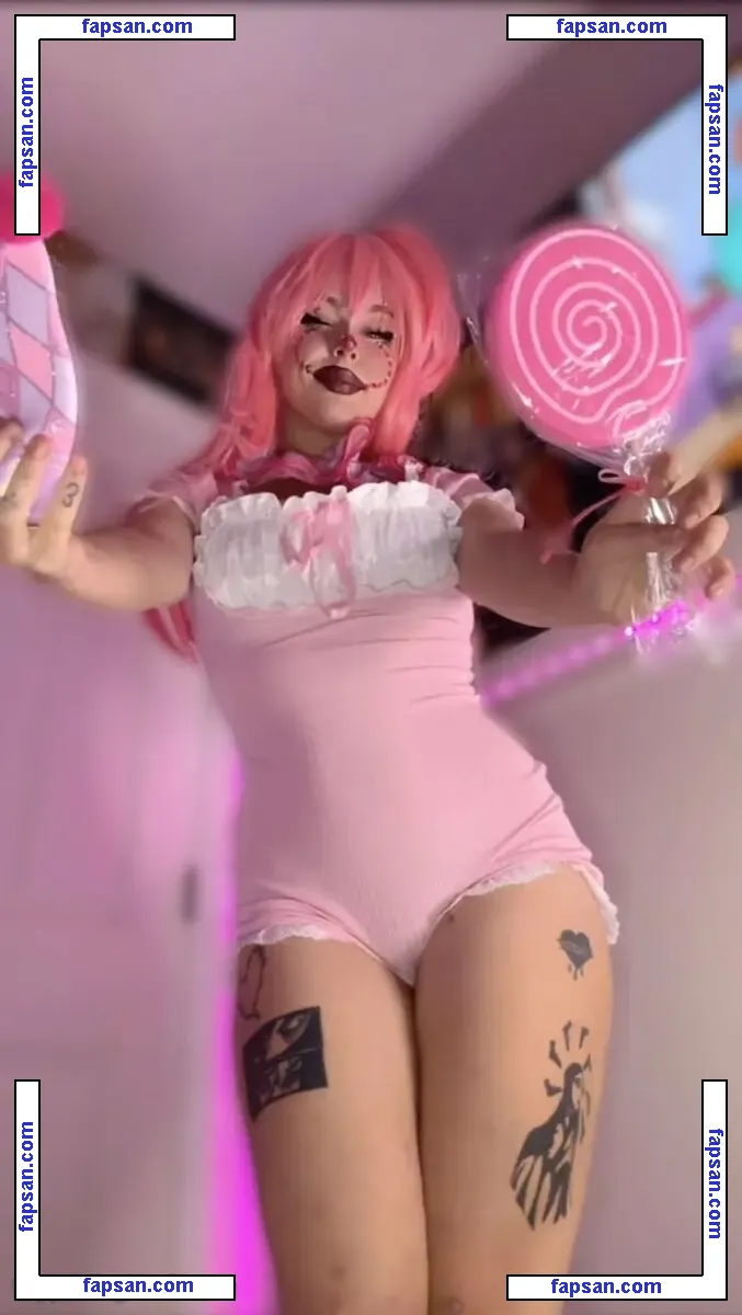 halfdeadhottie голая фото #0003 с Онлифанс