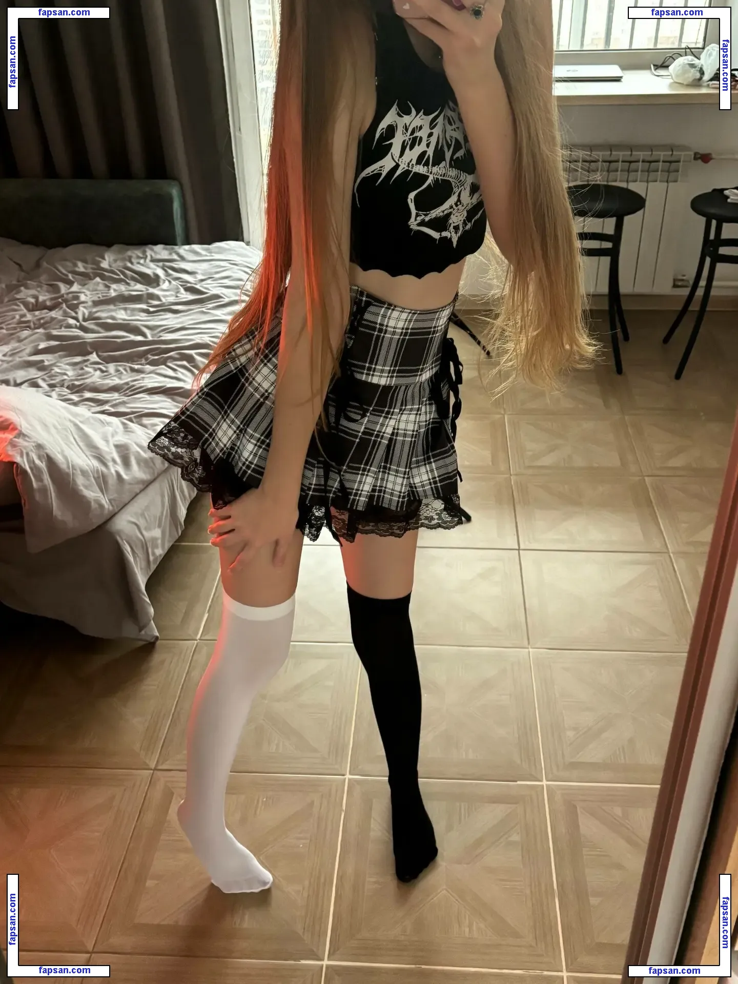 Halikontit голая фото #0038 с Онлифанс