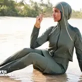 Halima Aden голая #0078