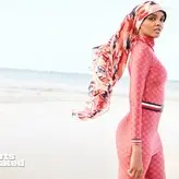 Halima Aden голая #0095