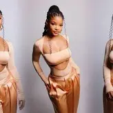 Halle Bailey голая #0392