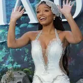 Halle Bailey голая #0544