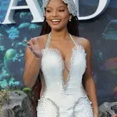 Halle Bailey голая #0550