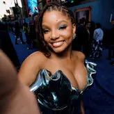 Halle Bailey голая #0606