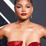 Halle Bailey голая #0974