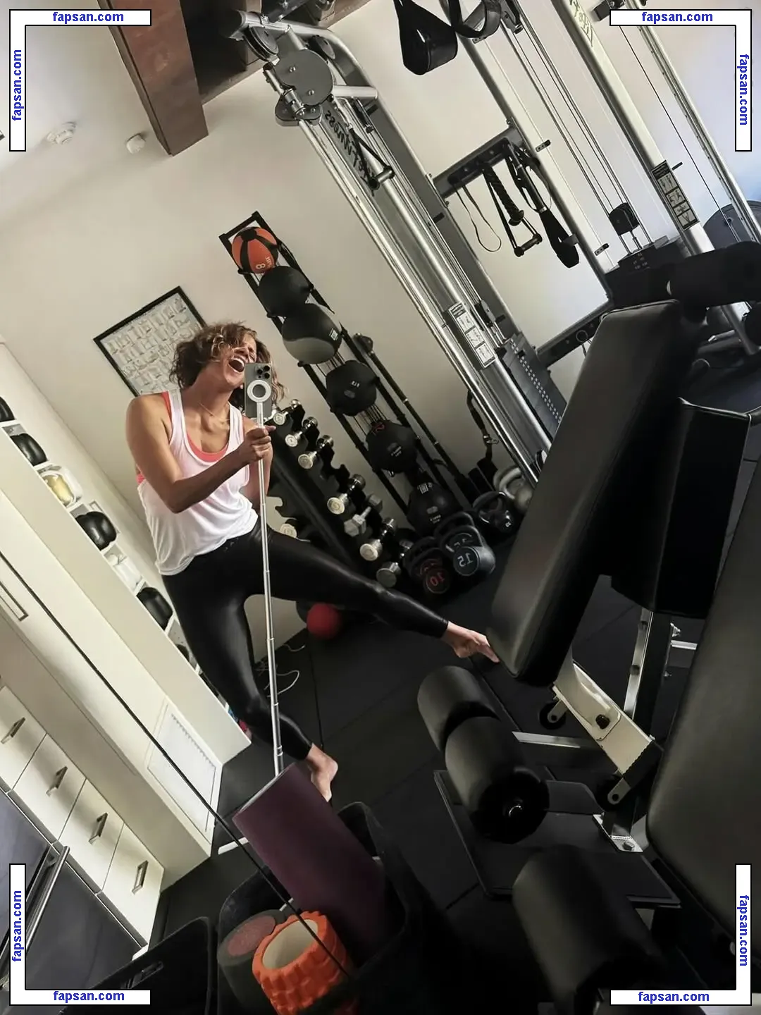 Halle Berry nude photo #1635 from OnlyFans