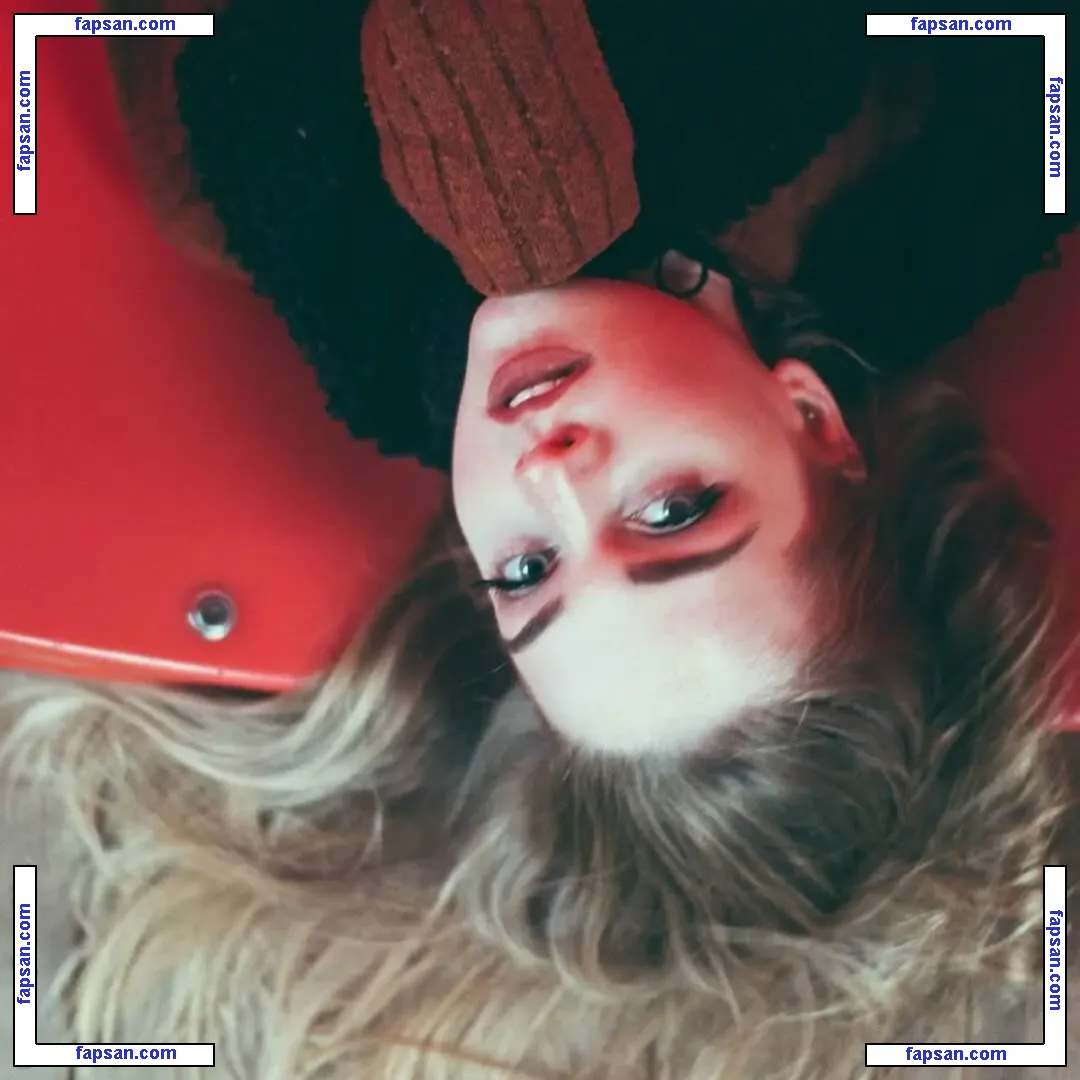 Hallea Jones nude photo #0003 from OnlyFans