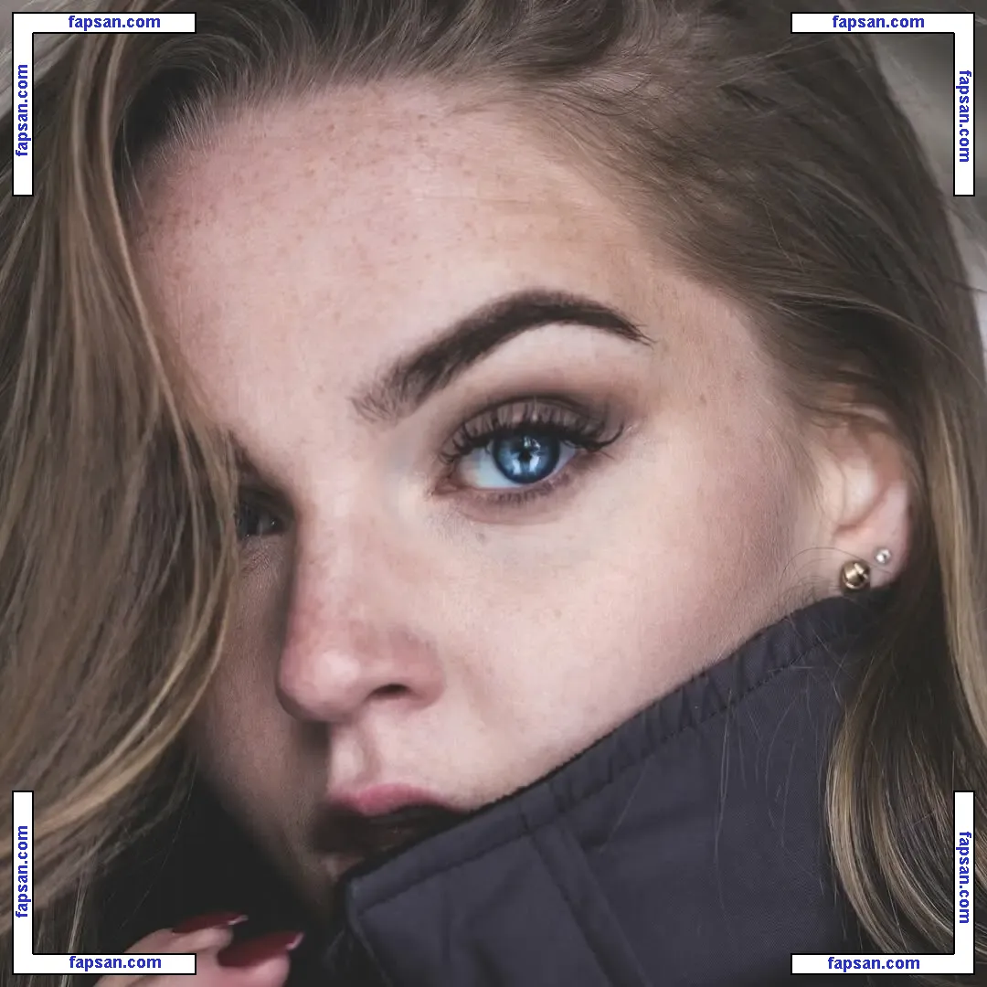 Hallea Jones nude photo #0007 from OnlyFans