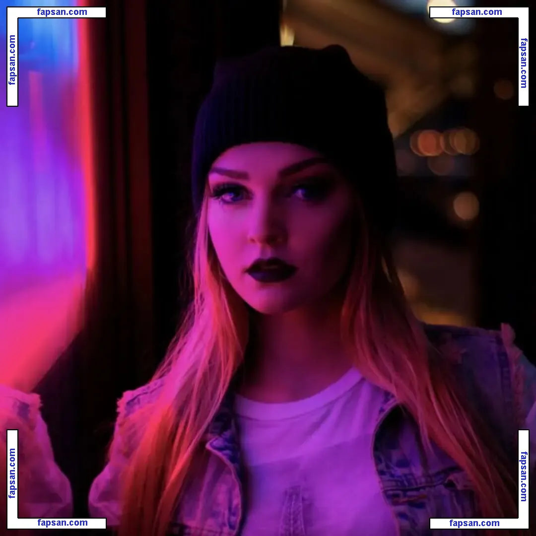 Hallea Jones nude photo #0013 from OnlyFans