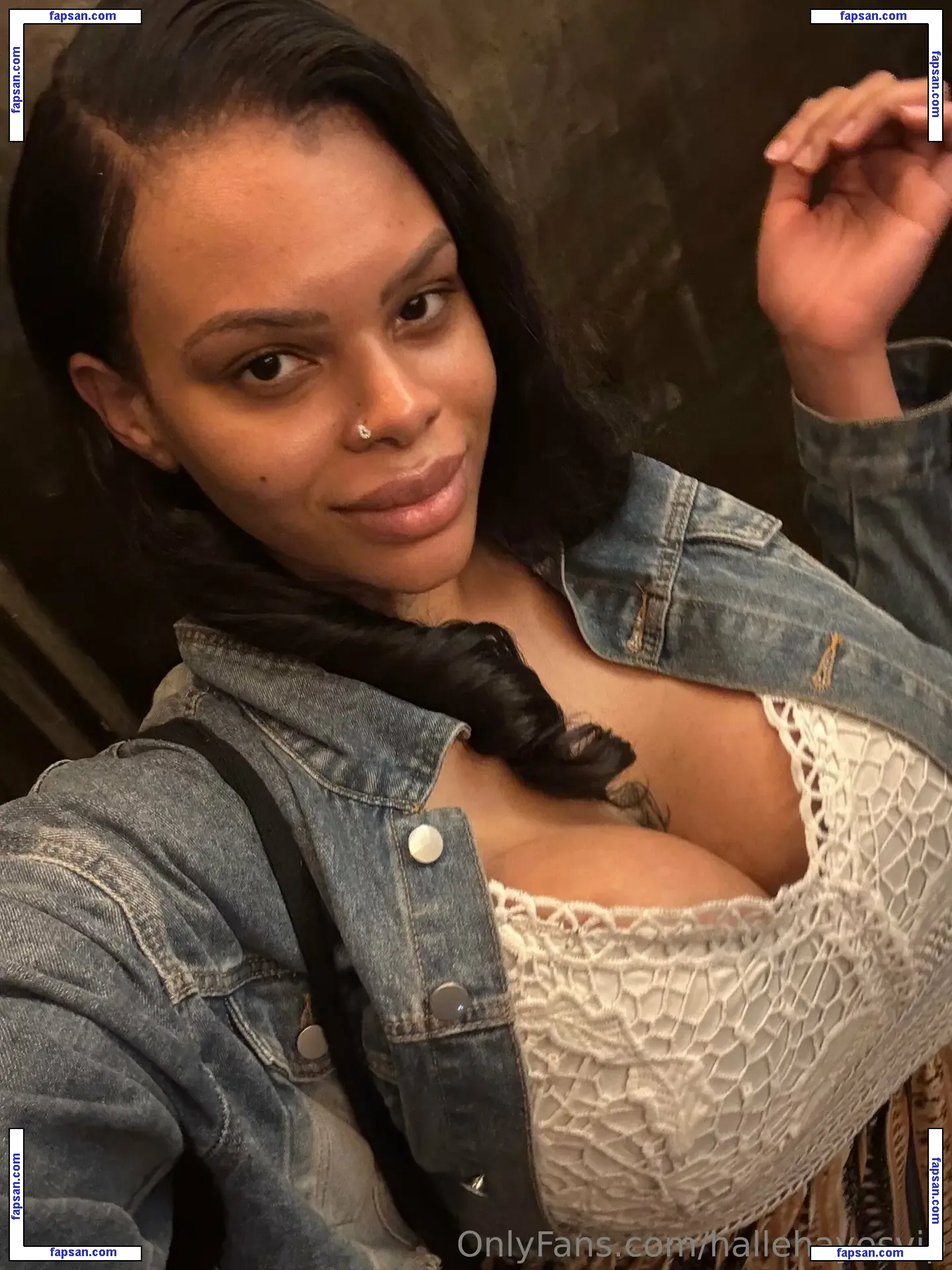 hallehayesvip nude photo #0007 from OnlyFans