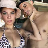 Halsey голая #0158