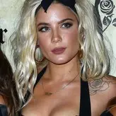 Halsey голая #0361