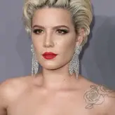 Halsey голая #0452