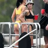 Halsey голая #0527