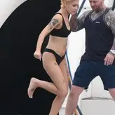 Halsey голая #0540