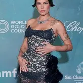 Halsey голая #2444