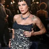 Halsey голая #2445