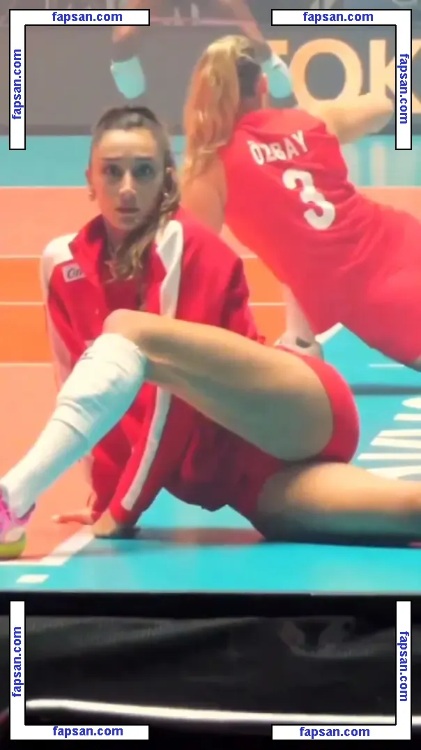 Hande Baladin голая фото #0003 с Онлифанс