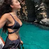 Hande Ercel голая #0001