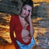 Hande Ercel голая #0005