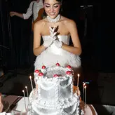 Hande Ercel голая #0014