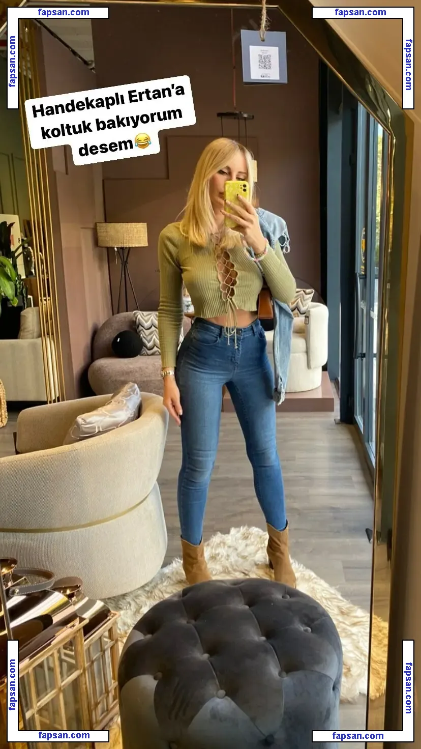 Hande Sarıoğlu nude photo #0040 from OnlyFans