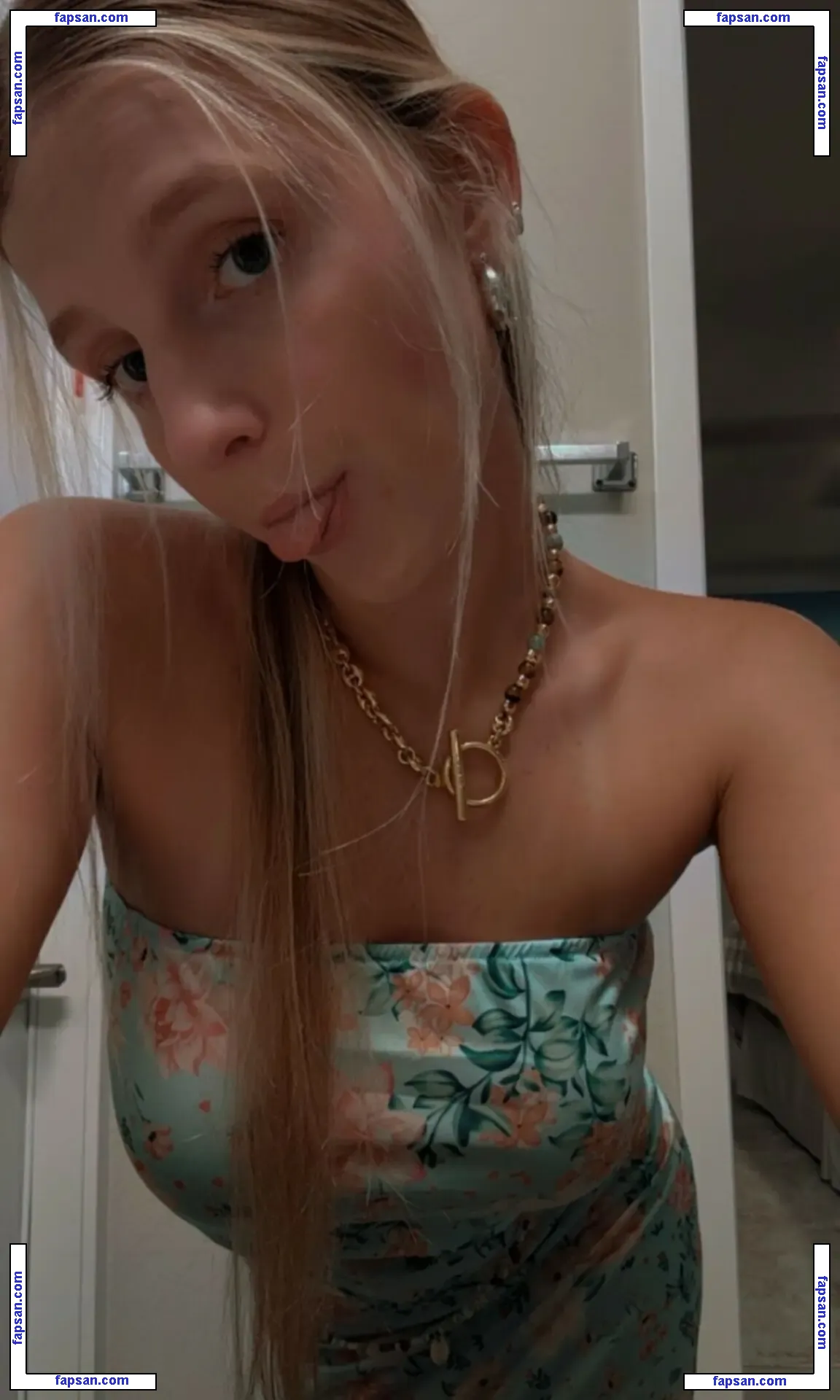 Hanna Haneberg голая фото #0002 с Онлифанс