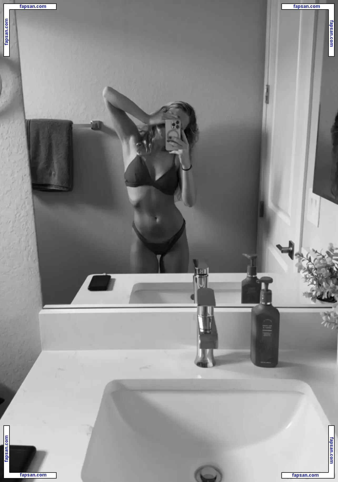 Hanna Haneberg голая фото #0009 с Онлифанс