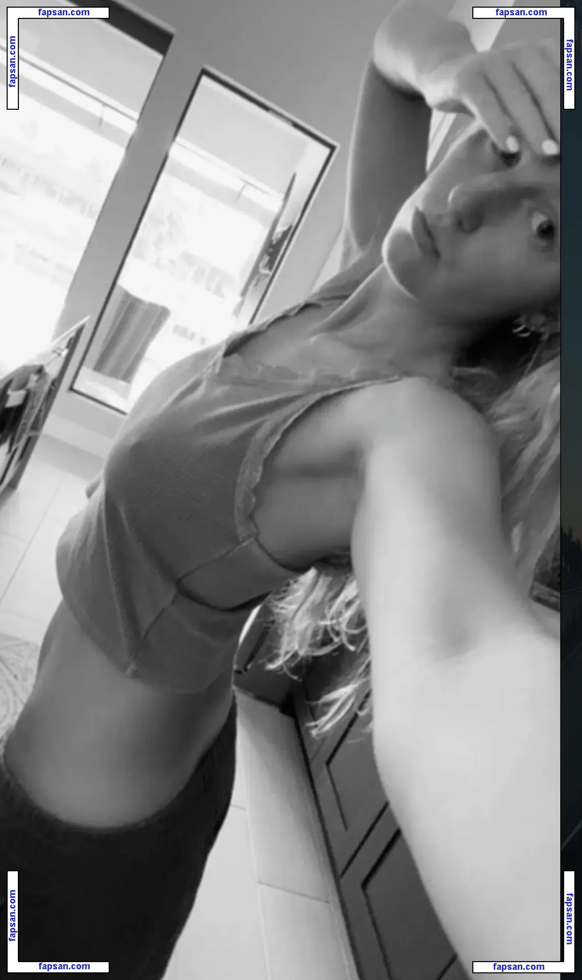 Hanna Haneberg голая фото #0014 с Онлифанс