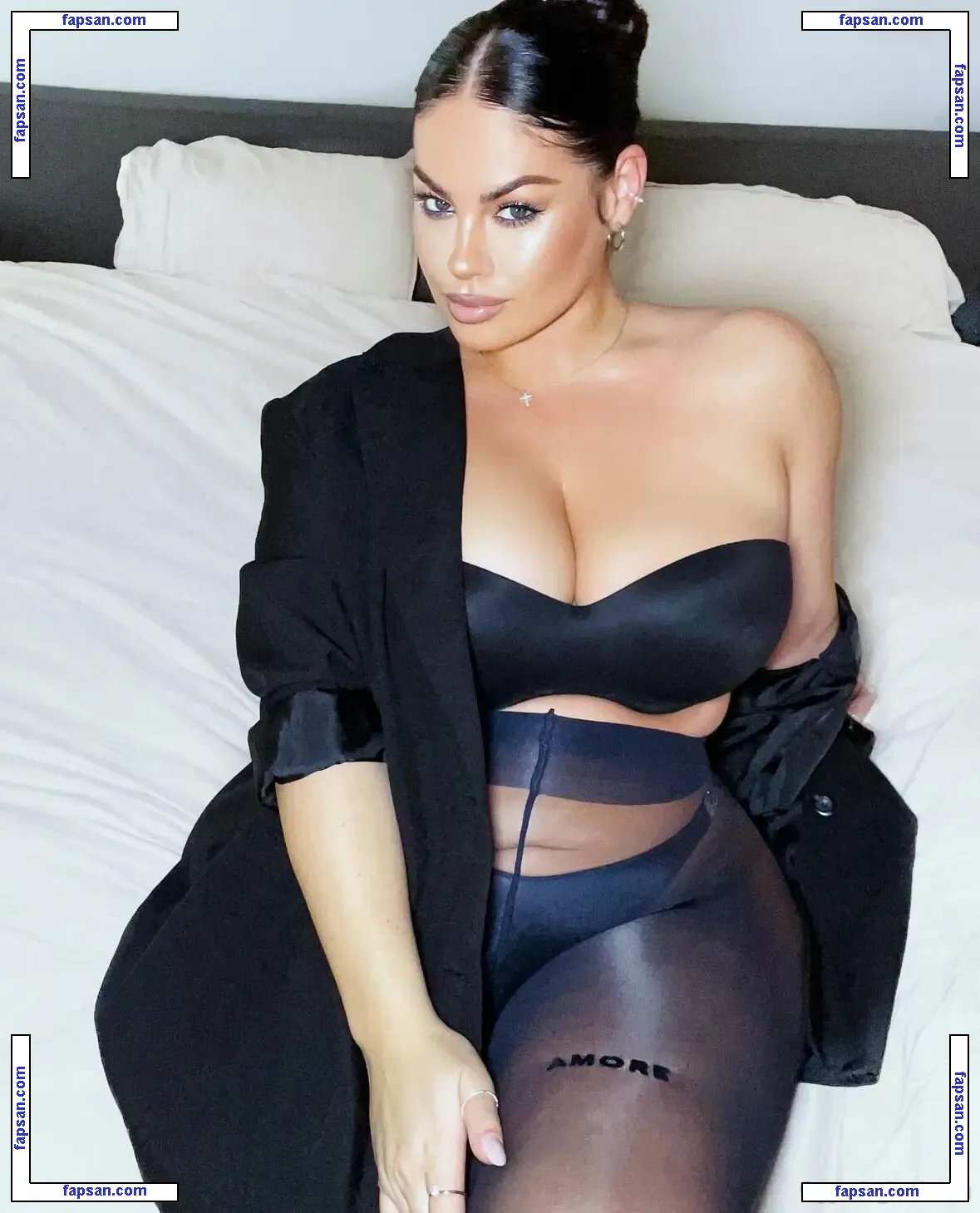 Hanna Wilperath nude photo #0010 from OnlyFans