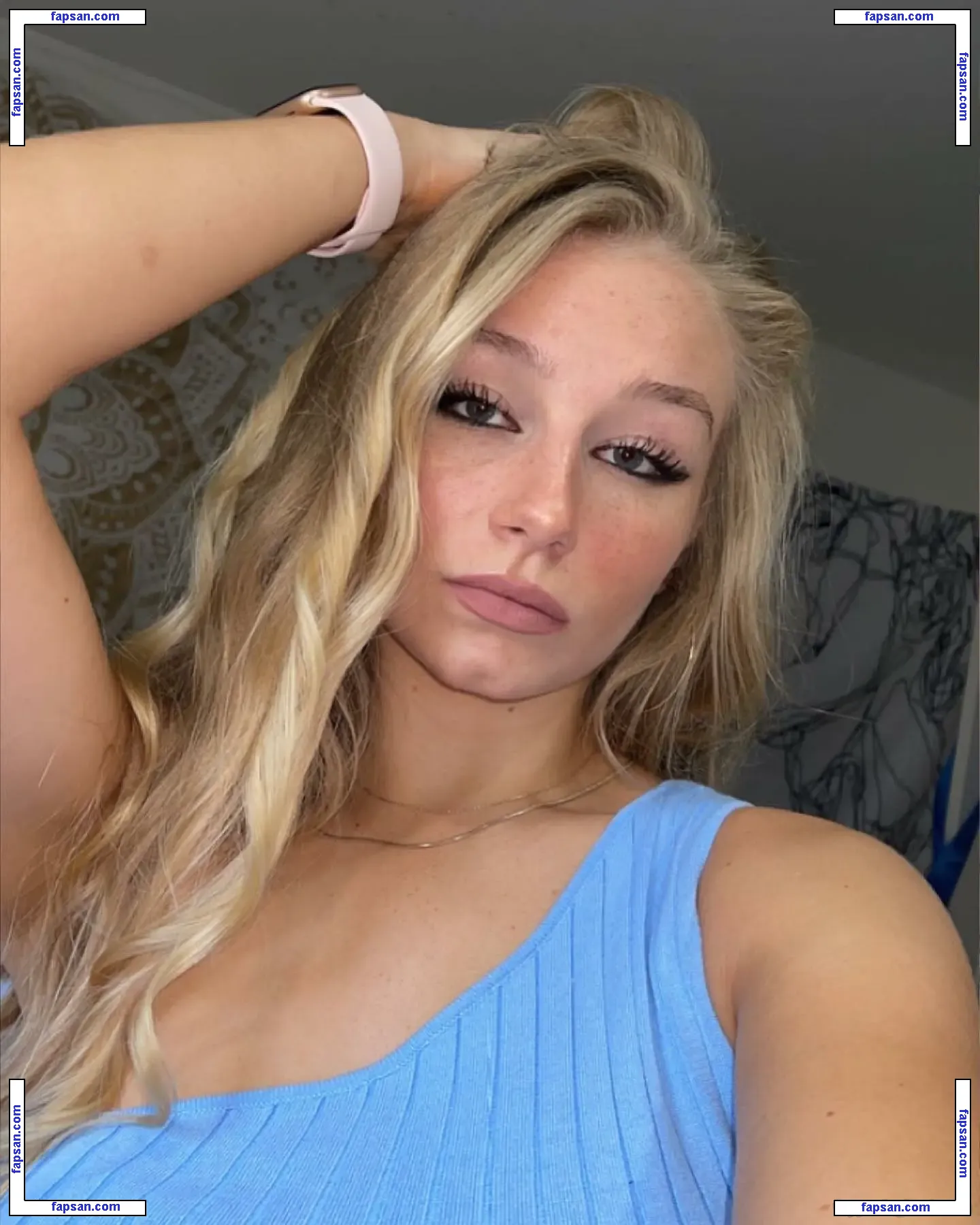 Hannah Alyssa Woods nude photo #0022 from OnlyFans