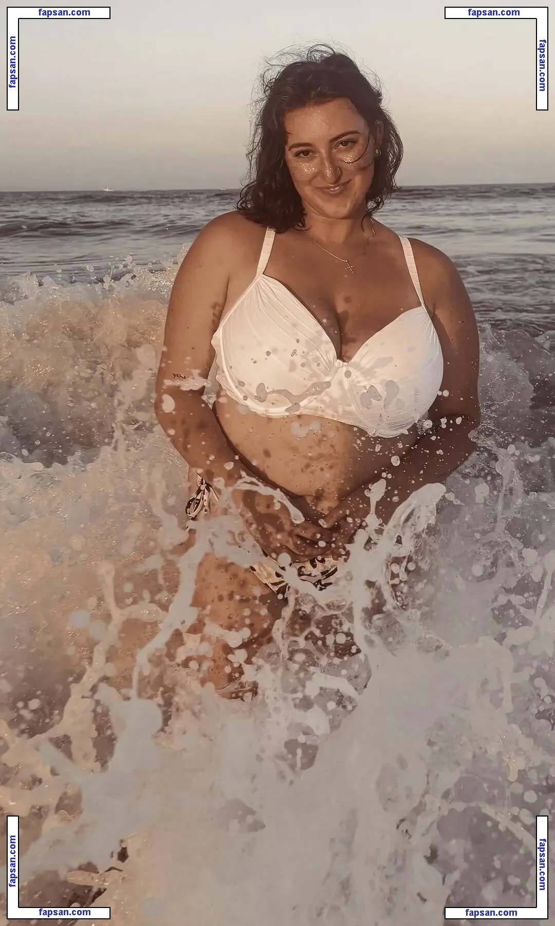 Hannah Brown nude photo #0167 from OnlyFans