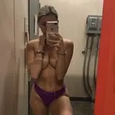 Hannah Cook nude #0001